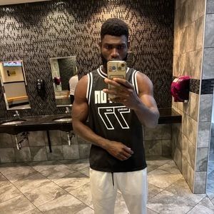 Meet your Posher, Jean